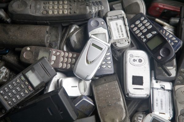 Common Mistakes to Avoid When Recycling Smartphones