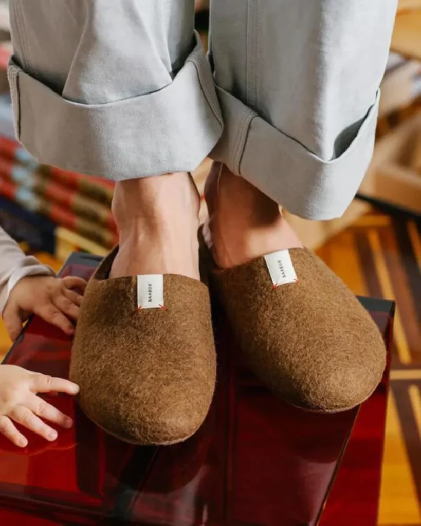 sustainable slippers 