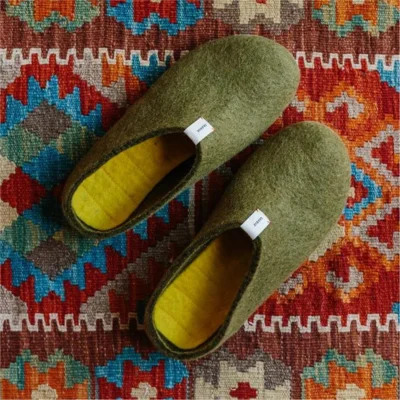 sustainable slippers 