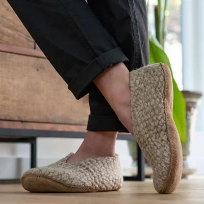 sustainable slippers 