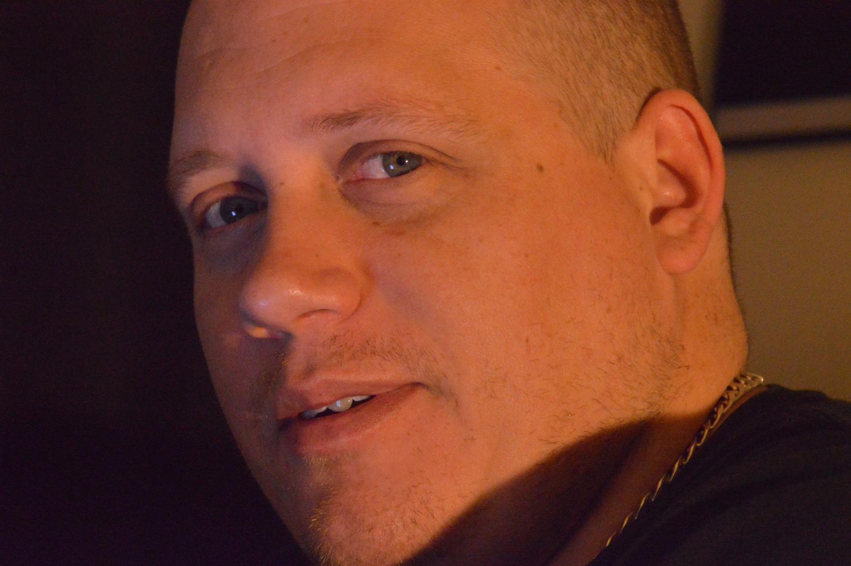 Nikon AF-S DX NIKKOR 18-105mm f/3.5-5.6G ED Vibration Reduction Zoom Lens with Auto Focus for Nikon DSLR Cameras - Customer Photo 1