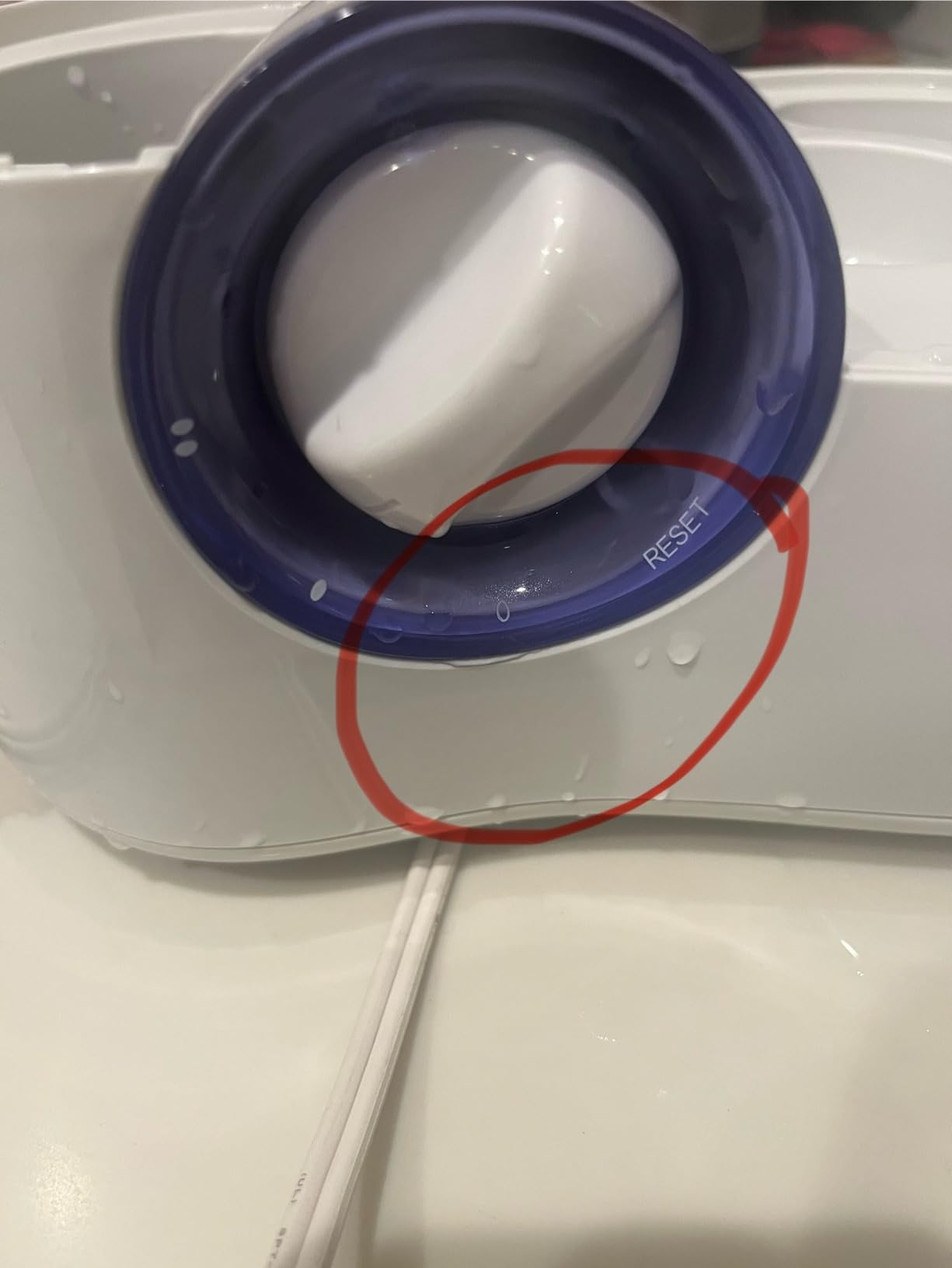 Vicks Warm Mist Humidifier - Air Humidifier for Bedroom, Home & Large Room, Baby, Kids and Adults Soothing Steam Vaporizer for Cough, Congestion, Allergies & Dry Air, VapoSteam Compatible - Customer Photo 3