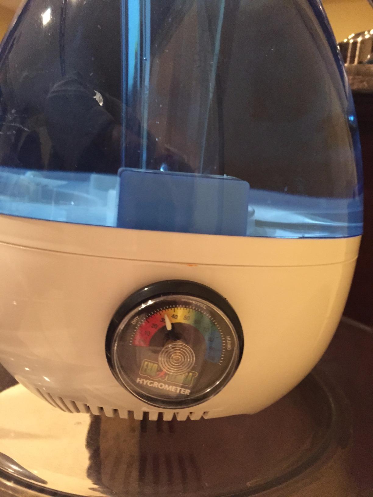 Crane White Drop Ultrasonic Cool Mist Teardrop Humidifier, 1 Gallon Tank, Baby Humidifier for Nursery, Bedroom, Plants, Office, Adjustable Mist Levels - Customer Photo 1