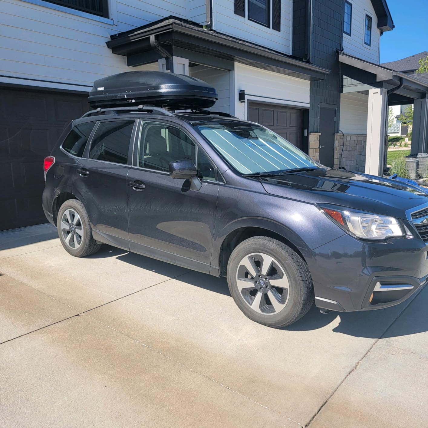 Thule 614 Pulse Cargo Box, Medium, Black - Customer Photo 1