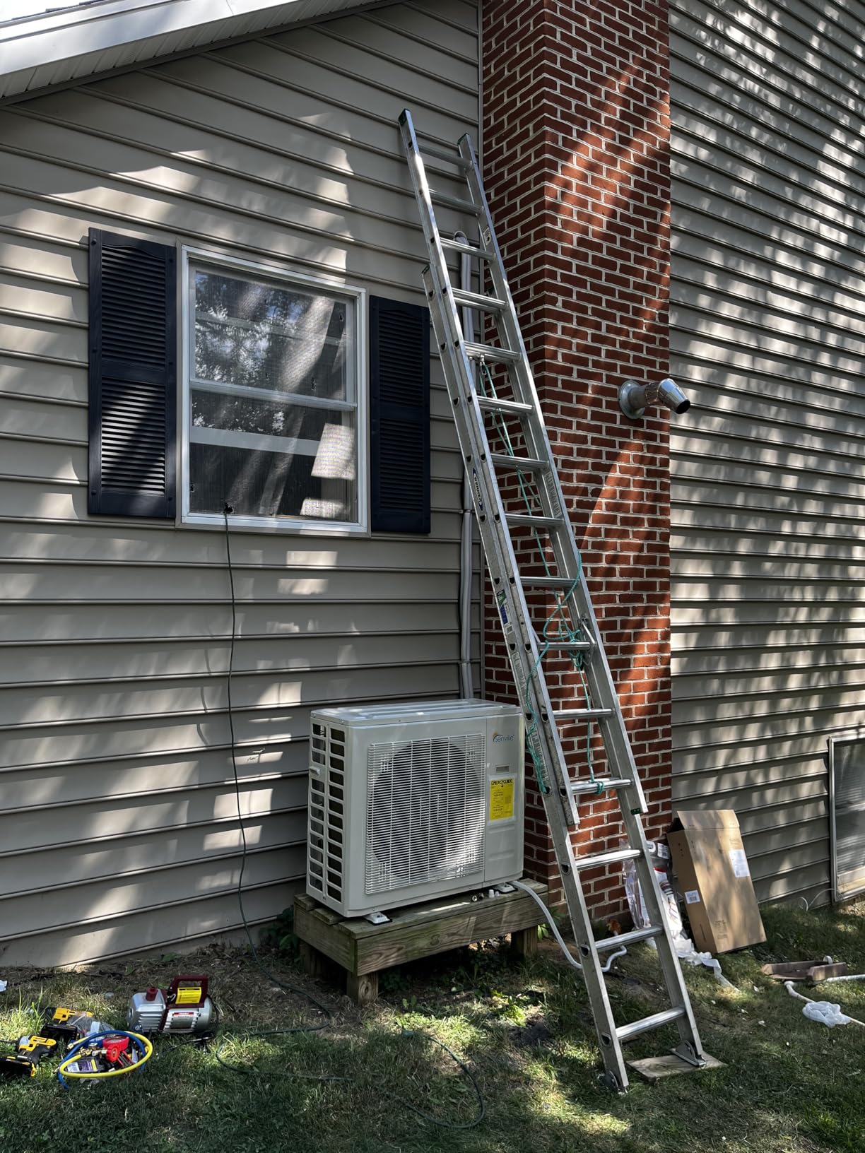 Senville AURA Series Mini Split Air Conditioner Inverter Heat Pump, 18000 BTU, Works with Alexa, Energy Star, White - Customer Photo 1