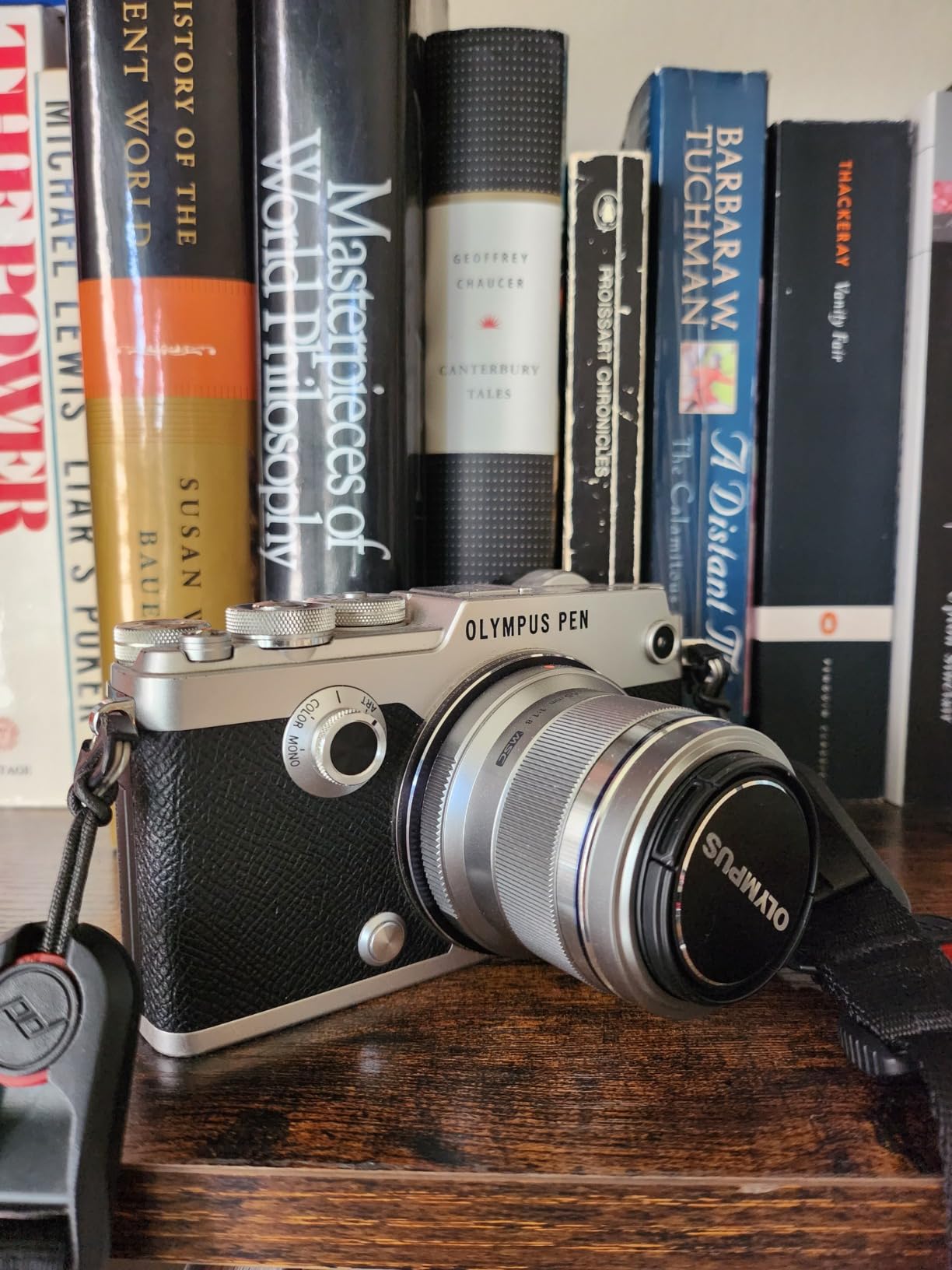 Olympus M. Zuiko Digital ED 45mm f1.8 (Black) Lens for Micro 4/3 Cameras - International Version (No Warranty) - Customer Photo 1