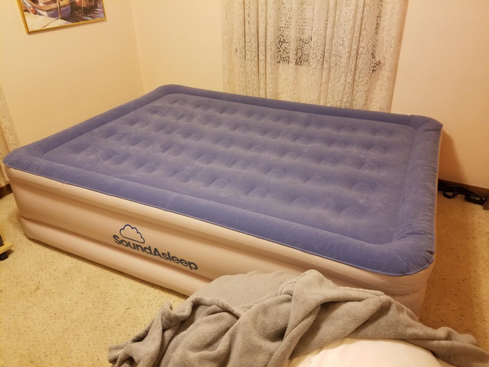 SoundAsleep Products Dream Series Luxury Air Mattress, ComfortCoil Technology, Built-in High Capacity Pump for Home, Camping- Double Height, Adjustable, Inflatable Blow Up, Portable (Queen Size) - Customer Photo 2