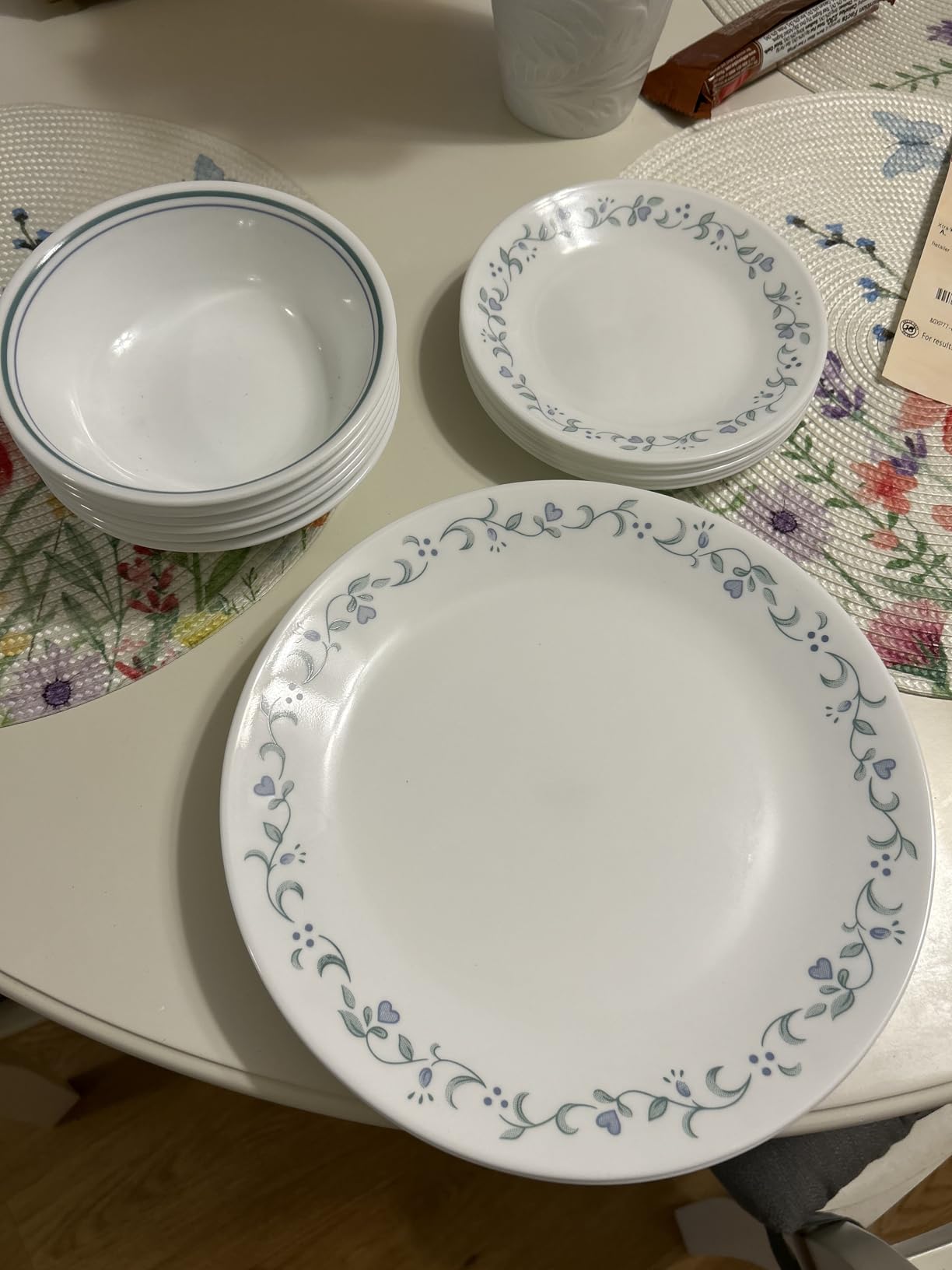 Corelle Vitrelle 18-Piece Service for 6 Dinnerware Set Triple Layer Glass and Chip Resistant, Lightweight Round Plates and Bowls Set, Winter Frost White - Customer Photo 1