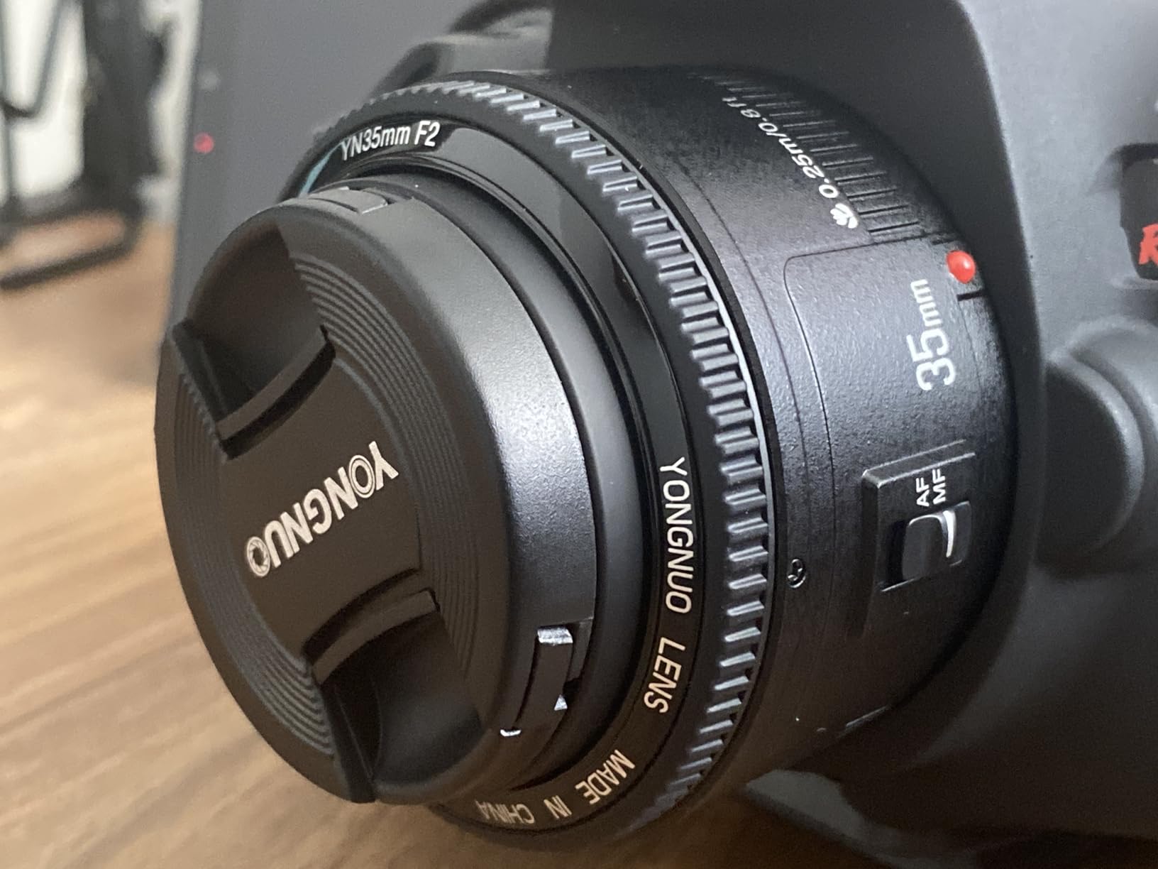 YONGNUO YN35mm F2 Lens 1:2 AF/MF Wide-Angle Fixed/Prime Auto Focus Lens for Canon EF Mount EOS Camera - Customer Photo 2