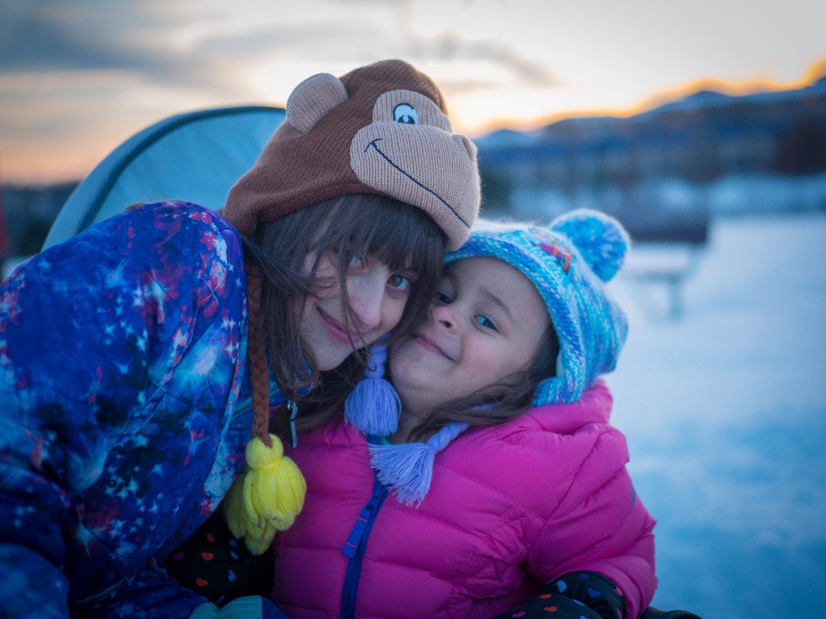 Olympus M.Zuiko Digital ED 25mm F1.2 PRO for Micro Four Thirds System Camera, Ultra Bright F1.2 Lens, Weather Sealed Design, MF Clutch, L-Fn Button - Customer Photo 2