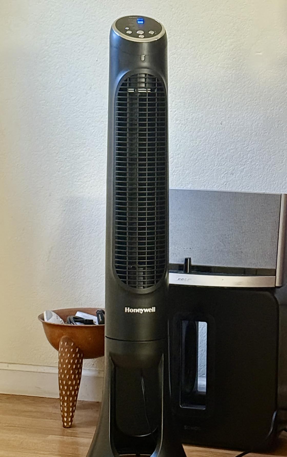 Honeywell QuietSet Whole Room Tower Fan-Black, HYF290B - Customer Photo 2