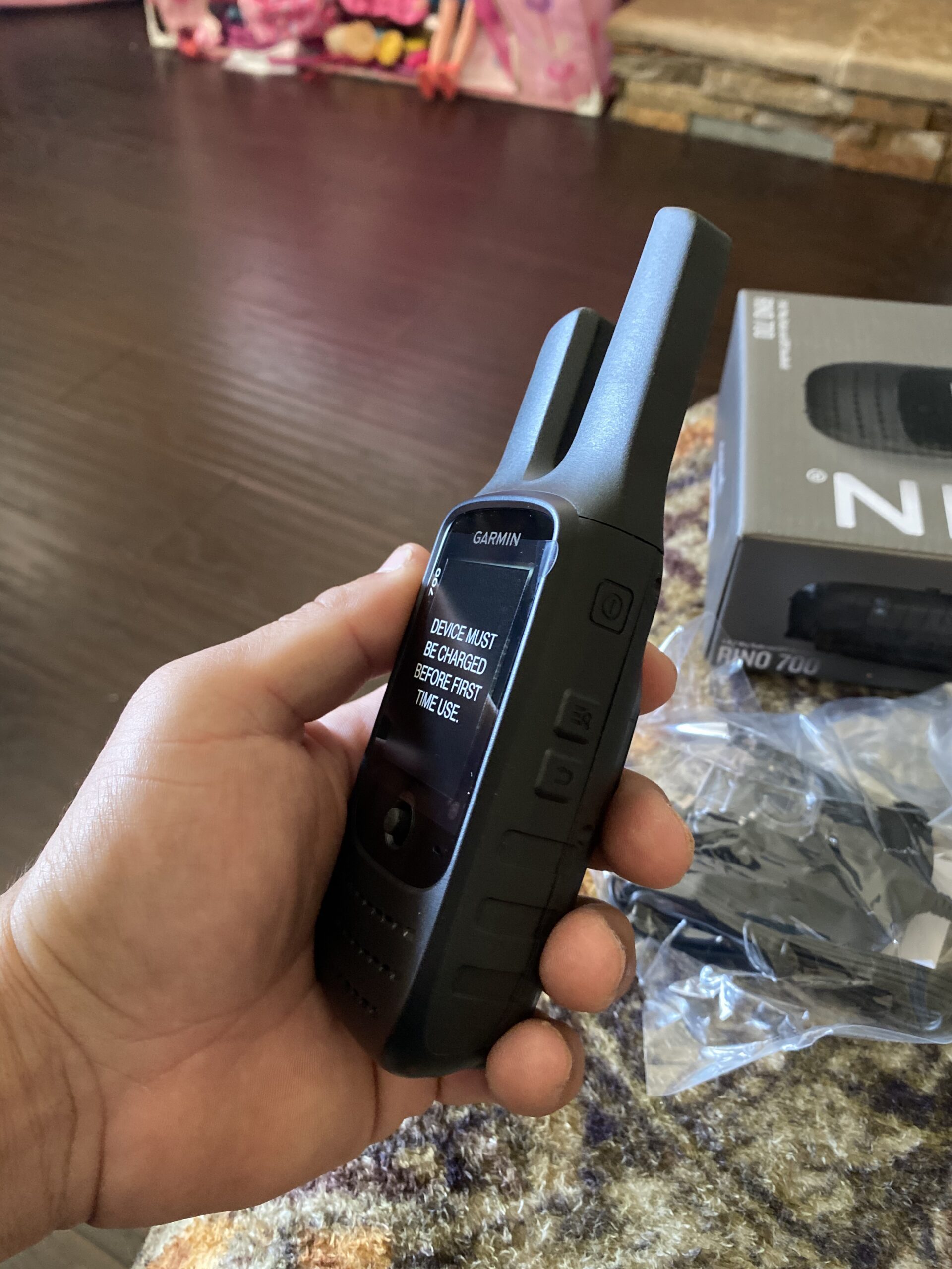 Garmin Rino 700, Rugged 2-Way Radio and Handheld GPS Navigator with GPS/GLONASS, 2.2 inches (010-01958-20) - Customer Photo 2