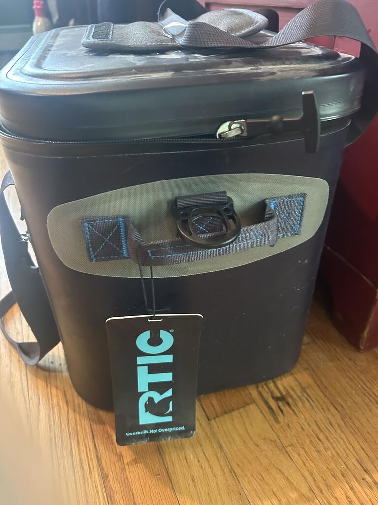 RTIC Ultra-Tough Soft Cooler 30 Can, Insulated Bag Portable Ice Chest Box for Lunch, Beach, Drink, Beverage, Travel, Camping, Picnic, Car, Trips, Floating Cooler Leak-Proof with Zipper - Customer Photo 1
