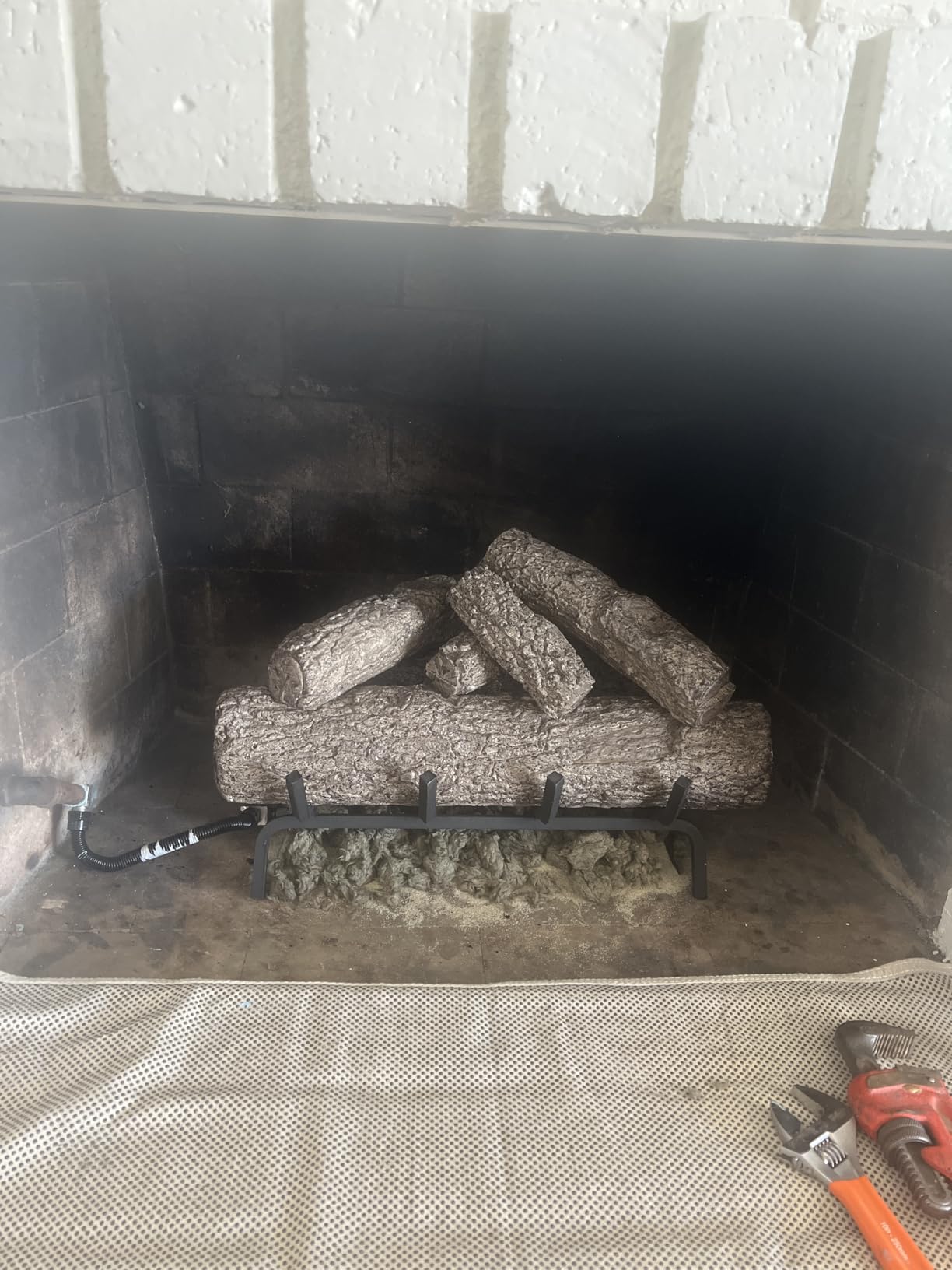 Peterson Real Fyre 24-inch Live Oak Log Set with Vented Burner and Gas Connection Kit. Match Lit (Natural Gas Only) Customer Review Peterson Real Fyre 24-inch Live Oak Log Set with Vented Burner and Gas Connection Kit. Match Lit (Natural Gas Only) - Customer Photo 3