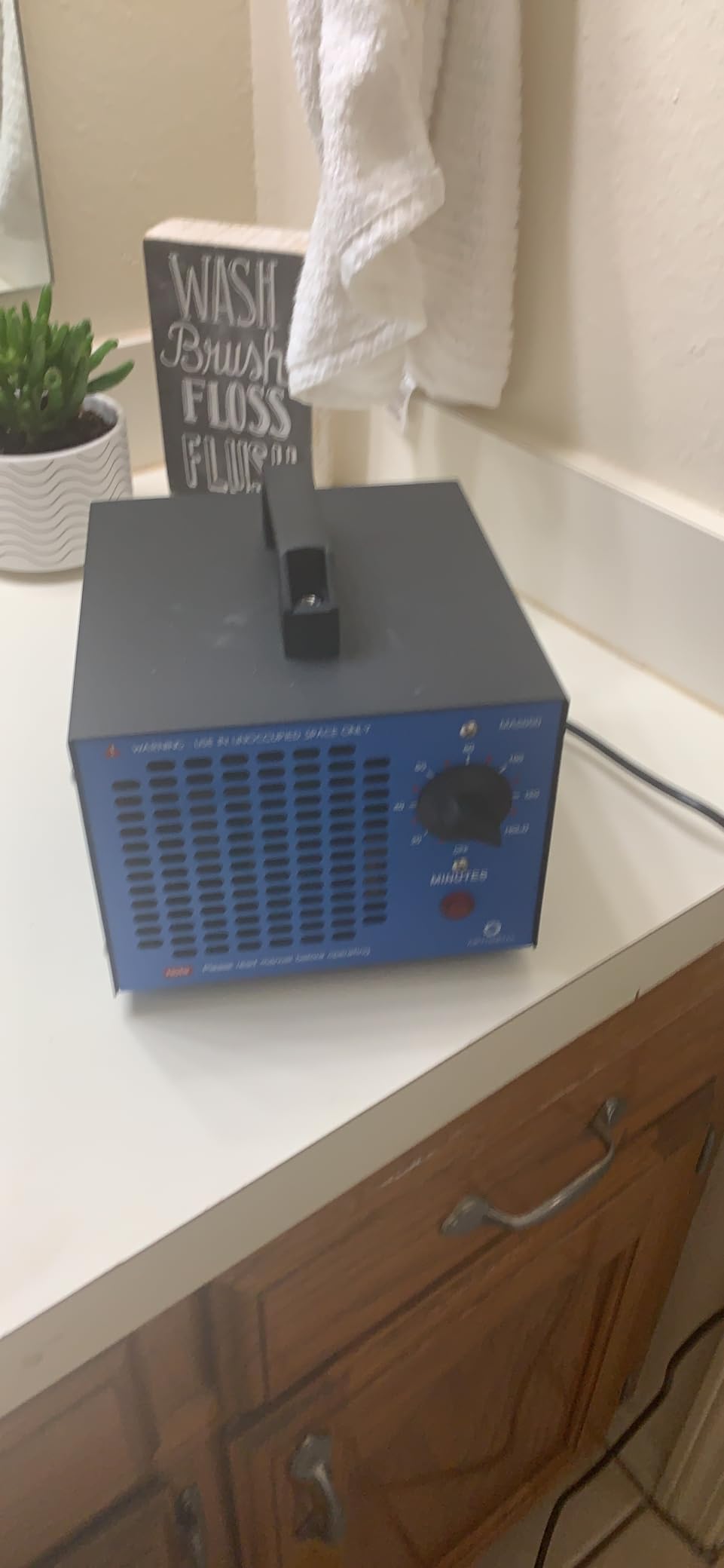 Airthereal MA5000 Commercial Ozone Generator, High Capacity Ozone Machine Odor Removal - Home Air Ionizers O3 Deodorizer for Rooms, Smoke, Cars and Pets, Eliminate Odors up to 2000sq.ft., Blue - Customer Photo 1