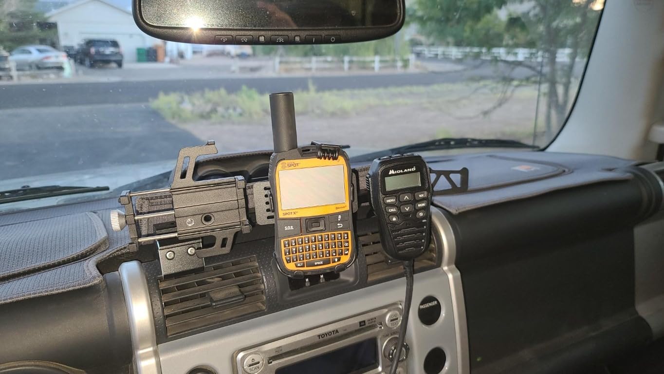 Spot X with Bluetooth 2-Way Satellite Messenger | SOS Protection | Handheld Portable 2-Way GPS Messenger for Hiking, Camping, Cars| Globalstar Satellite Network Coverage | Subscription Applicable - Customer Photo 2