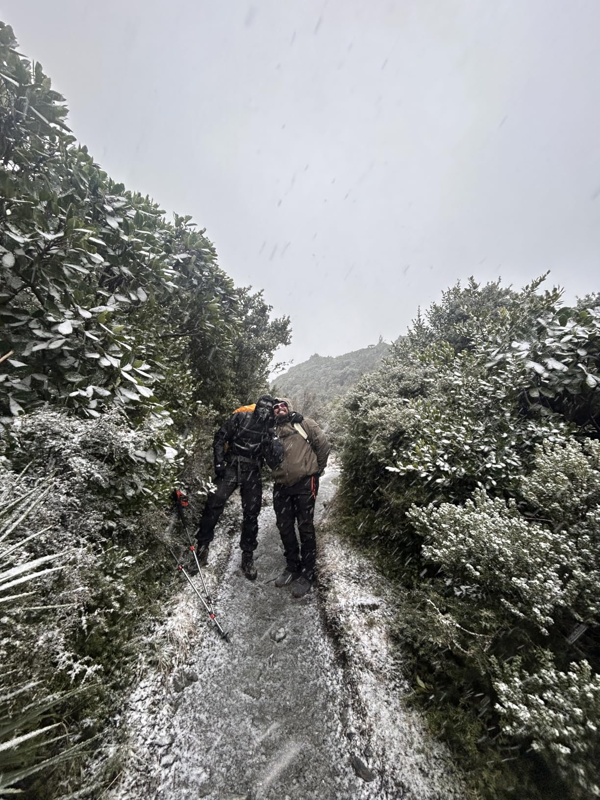 Gash Hao Mens Snow Ski Waterproof Softshell Snowboard Pants Outdoor Hiking Fleece Lined Zipper Bottom Leg Customer Review Gash Hao Mens Snow Ski Waterproof Softshell Snowboard Pants Outdoor Hiking Fleece Lined Zipper Bottom Leg - Customer Photo 2