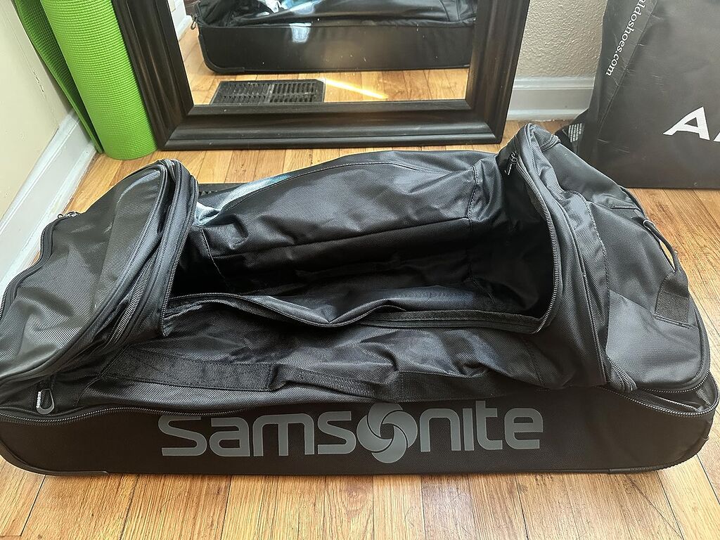 Samsonite Andante 2 Wheeled Duffel Bag – 32-Inch Durable Rolling Luggage with Inline Skate Wheels, Push-Button Handle & Spacious Compartments – Travel-Friendly and Lightweight - All Black Customer Review Samsonite Andante 2 Wheeled Duffel Bag – 32-Inch Durable Rolling Luggage with Inline Skate Wheels, Push-Button Handle & Spacious Compartments – Travel-Friendly and Lightweight - All Black - Customer Photo 4