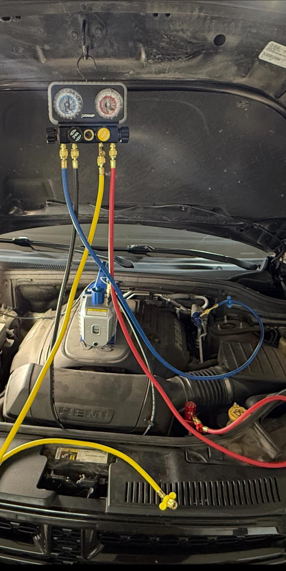 VIVOHOME 110V 1/2 HP 5 CFM Dual Stage Rotary Vane HVAC Air Vacuum Pump with Oil Bottle - Customer Photo 1