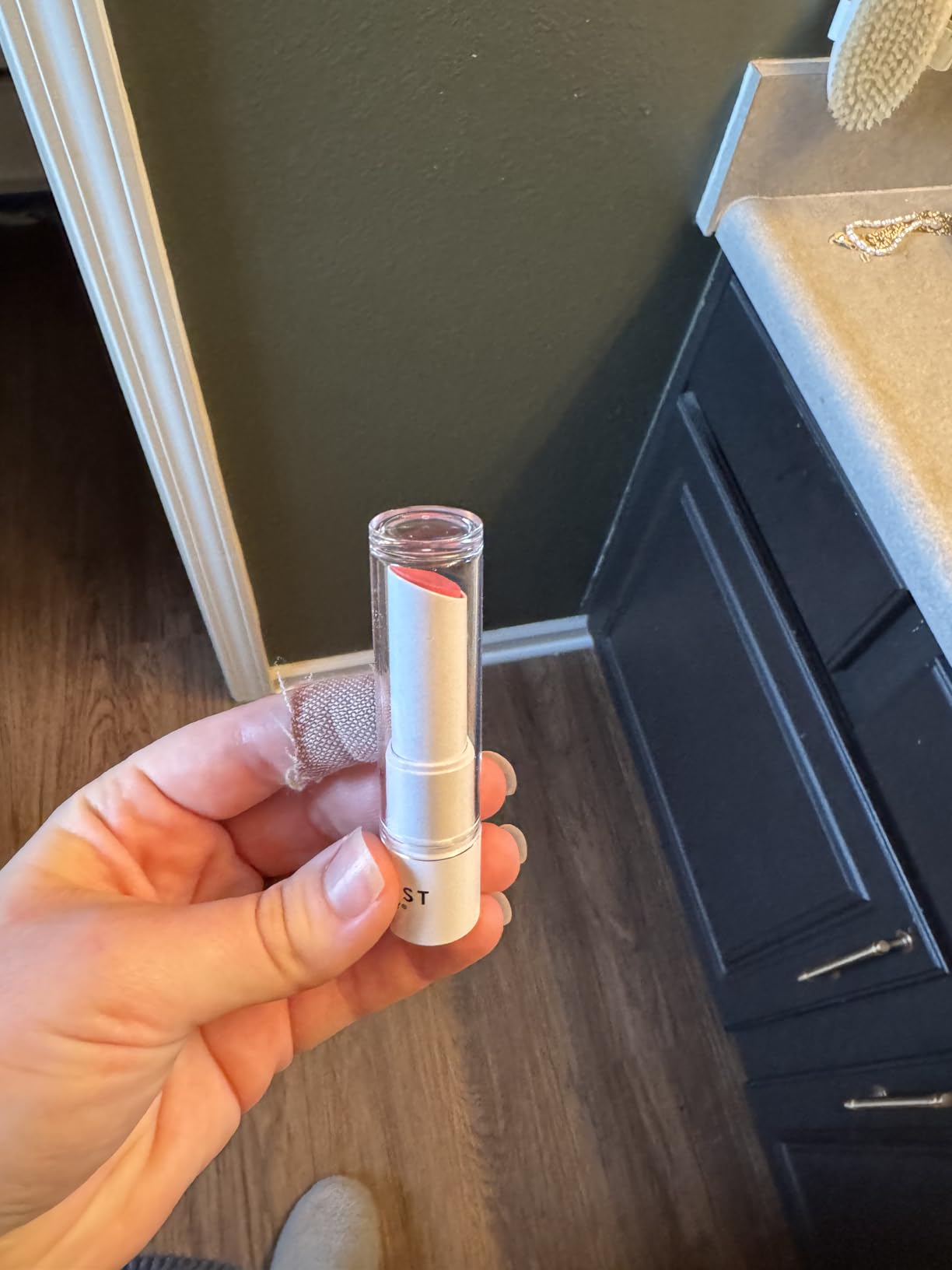 Honest Beauty Moisturizing Vegan Tinted Lip Balm | Antioxidant-rich Acai Extracts + Avocado Oil | Paraben Free + Cruelty Free | Blood Orange - Customer Photo 4