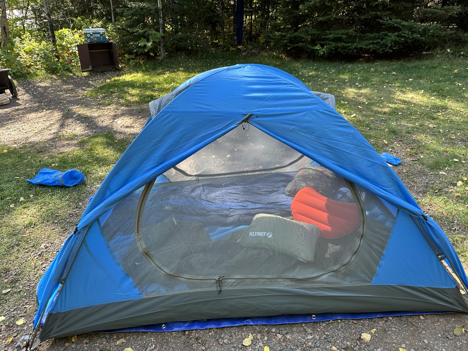 BISINNA 2/4 Person Camping Tent Lightweight Backpacking Tent Waterproof Windproof Two Doors Easy Setup Double Layer Outdoor Tents for Family Camping Hunting Hiking Mountaineering Travel - Customer Photo 2