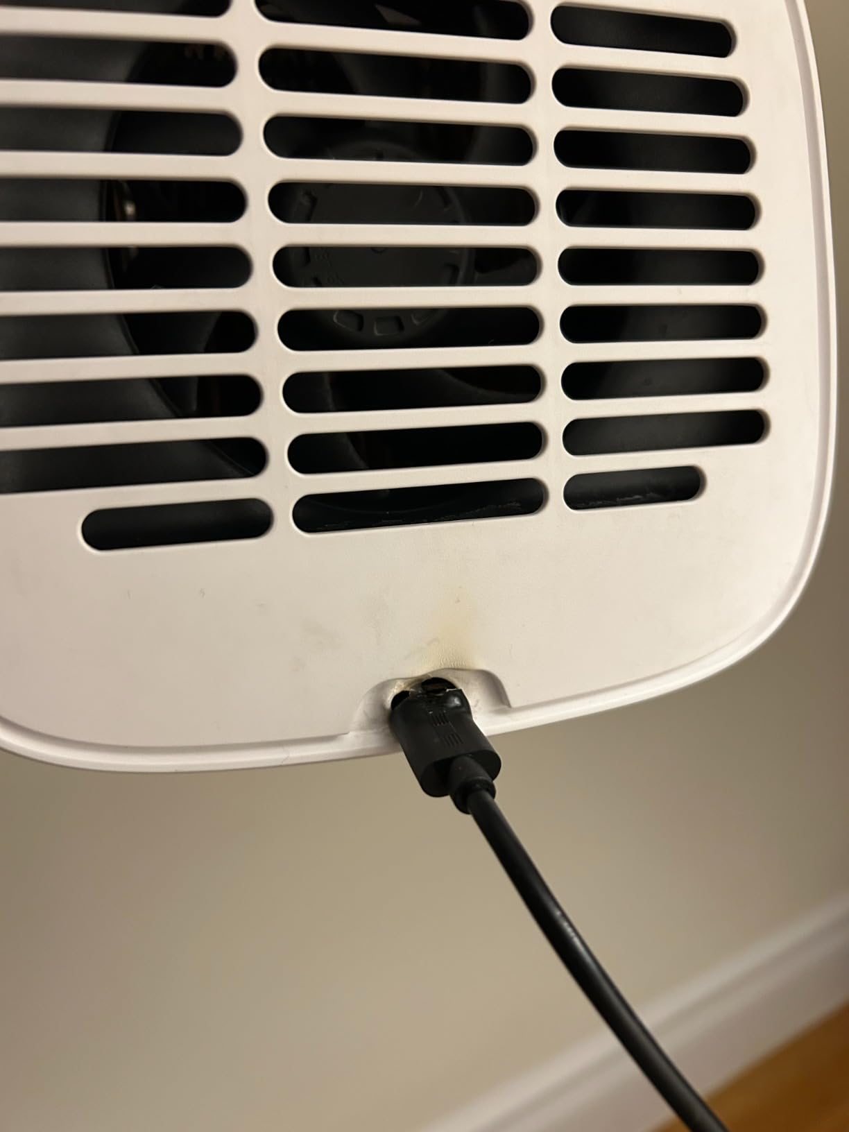 Evapolar evaCHILL Portable Air Conditioners - Portable AC Unit - Small Personal Evaporative Air Cooler & Fan for Desk, Office, Car, Camping, White - Customer Photo 2