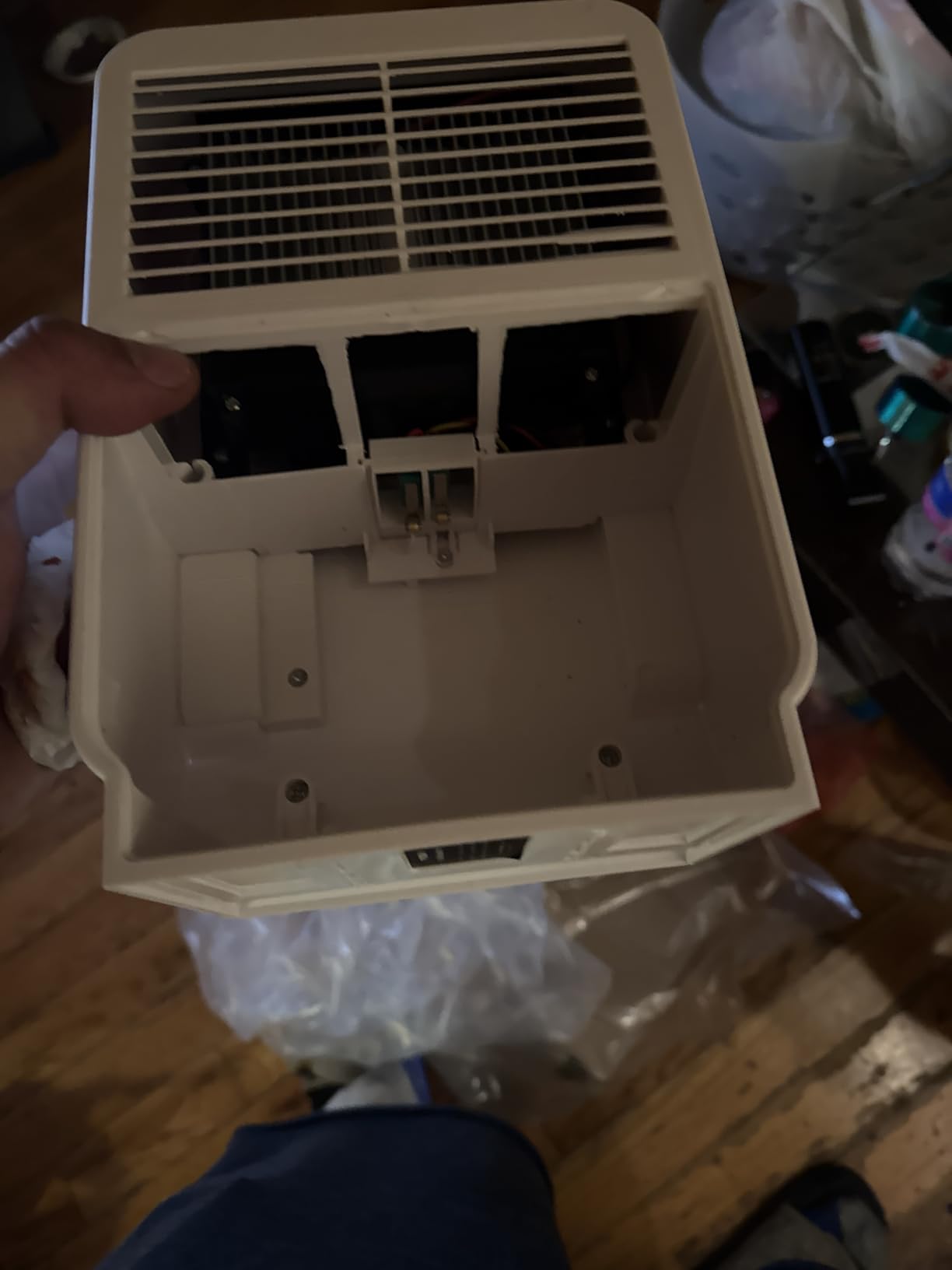 VIVOSUN Small Space Mini Dehumidifier, Ultra-Quiet Auto Shut-off Dehumidifier for Grow Tent, Bedroom, Bathroom, RV, Closet - Customer Photo 2