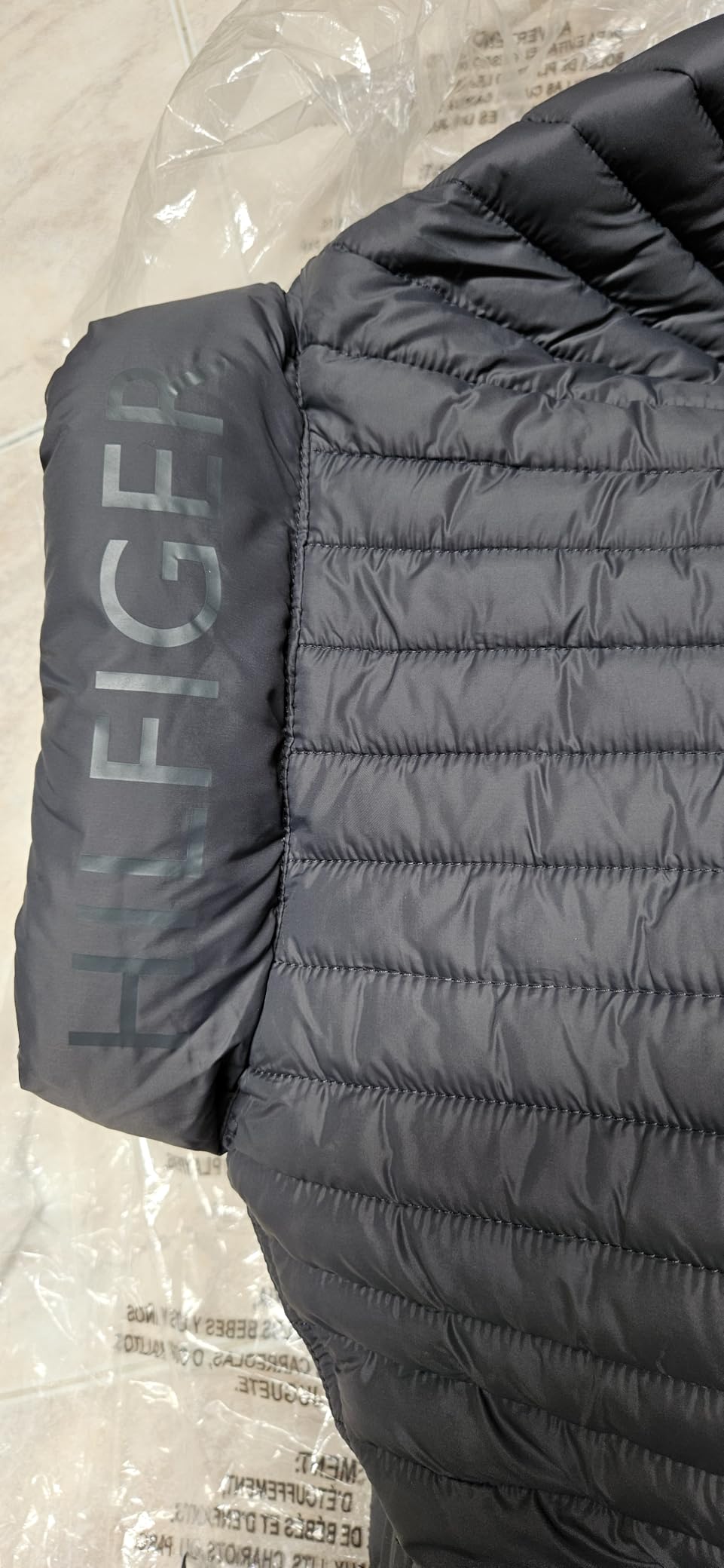 Tommy Hilfiger Mens Embroidered Logo Puffer Jacket Customer Review Tommy Hilfiger Mens Embroidered Logo Puffer Jacket - Customer Photo 2