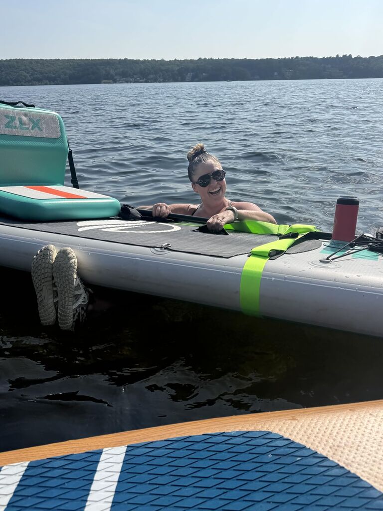SereneLife Stand Up Inflatable Paddle Board with Premium SUP Accessories – Wide Stable Design with Non-Slip EVA Deck Pad for Adults and Youth of All Skill Levels - Customer Photo 1
