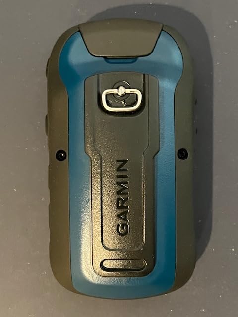 Garmin 010-02256-00 eTrex 22x, Rugged Handheld GPS Navigator, Black/Navy - Customer Photo 2