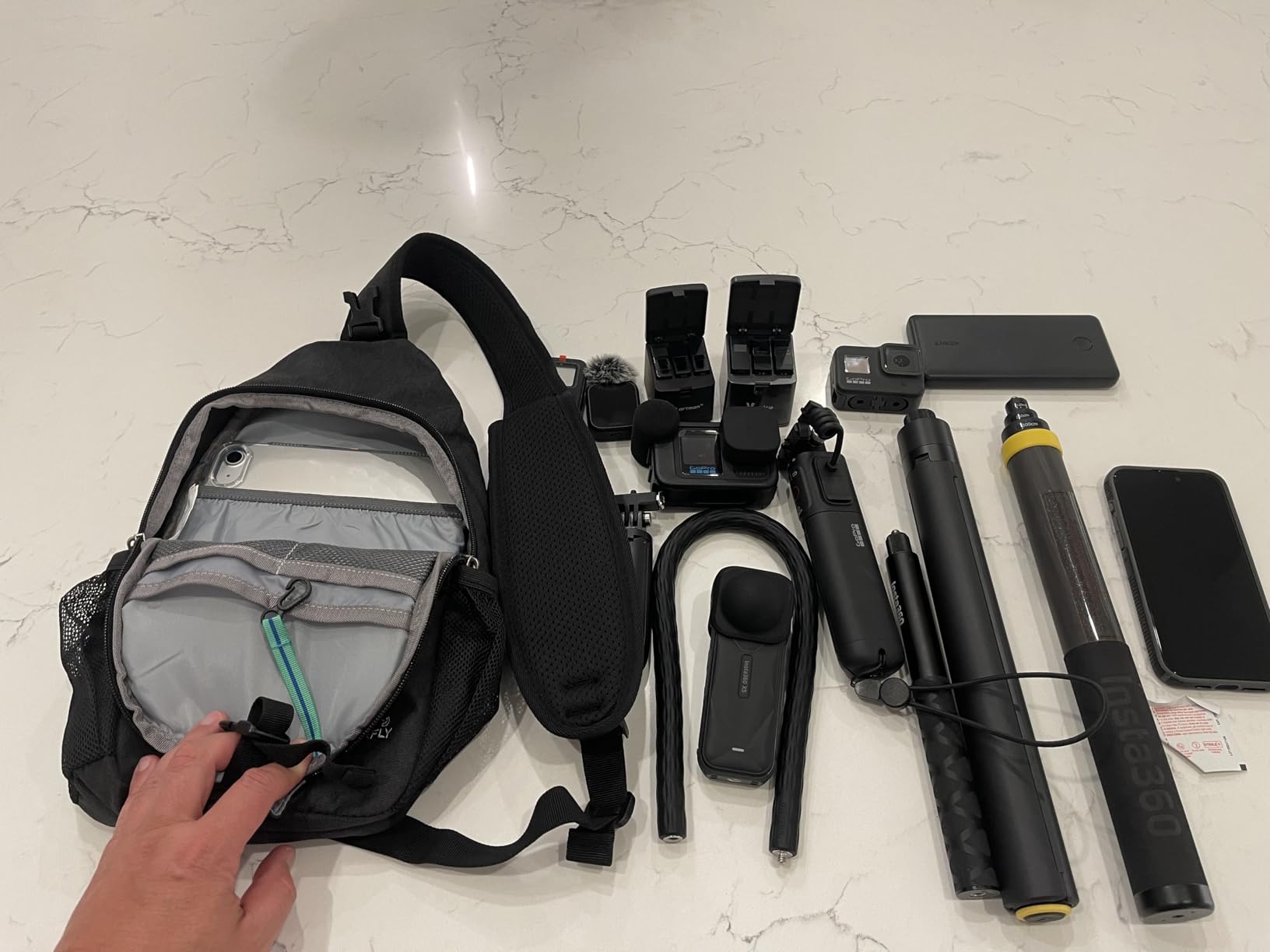 WATERFLY Crossbody Sling Backpack Sling Bag Travel Hiking Chest Bag Daypack (Black) Customer Review WATERFLY Crossbody Sling Backpack Sling Bag Travel Hiking Chest Bag Daypack (Black) - Customer Photo 2