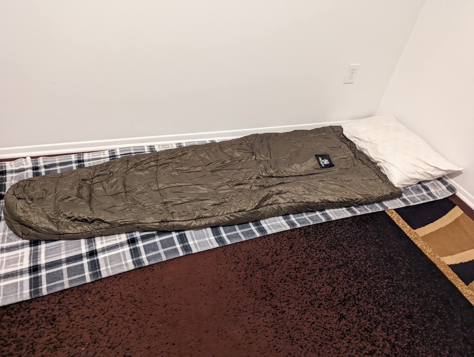 OneTigris Featherlite Ultralight Sleeping Quilt, Weighs 35oz, Warm Hammock Topquilt 40 Degree, with Footbox, Perfect for Outback Camping, Hiking, Backpacking and Hammocks - Customer Photo 2