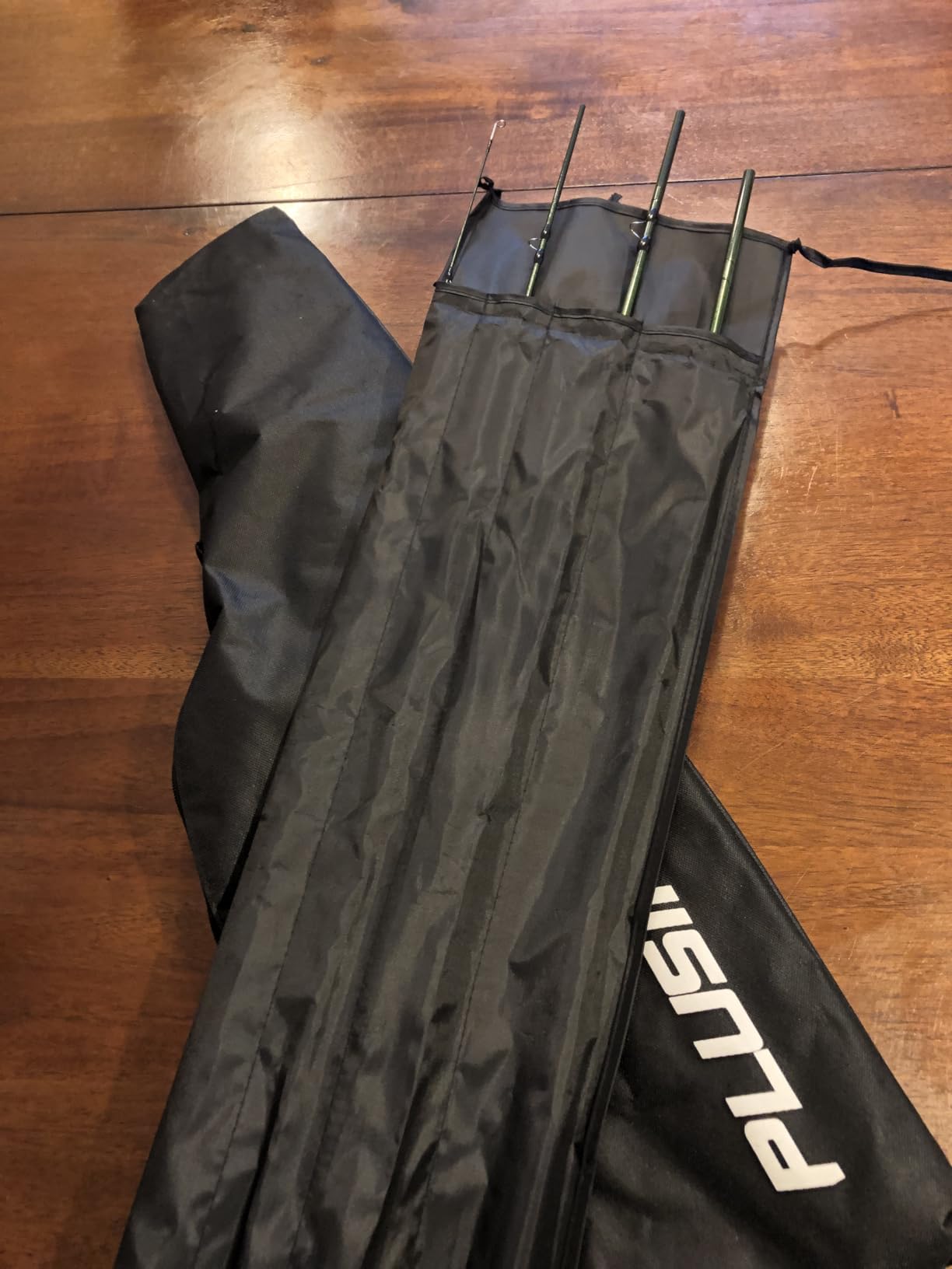 PLUSINNO Fly Fishing Rod and Reel Combo, 4 Piece Lightweight Ultra-Portable Graphite Fly Rod 5/6 Complete Starter Package with Carrier Bag - Customer Photo 2