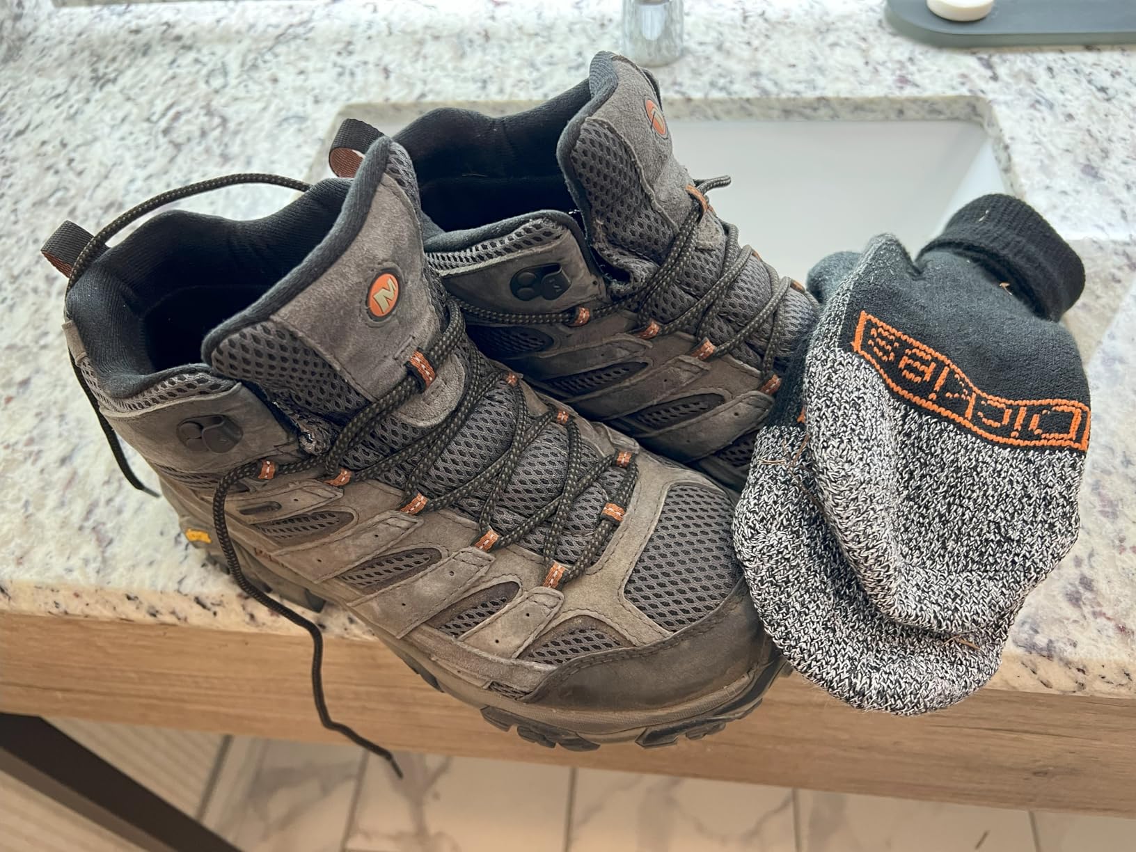 Merrell Men's Moab 2 Mid Waterproof Hiking Boot - Customer Photo 1