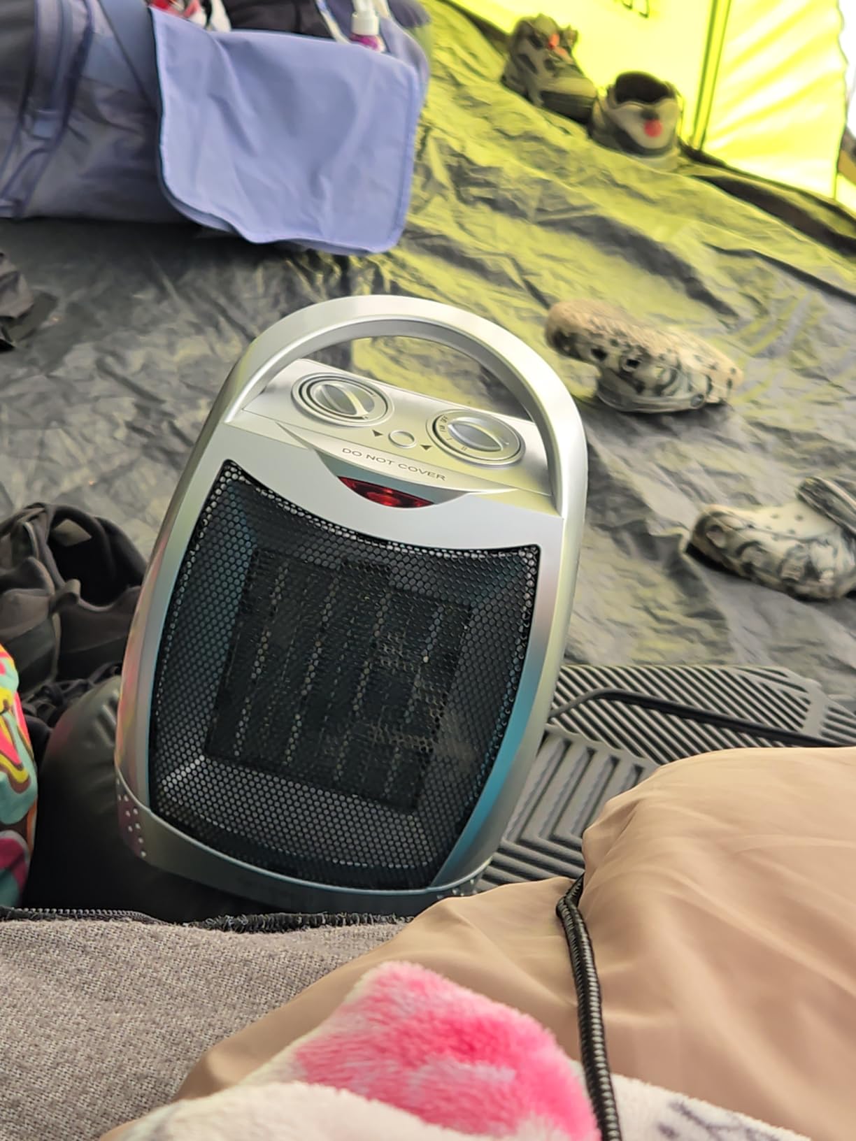 GiveBest Portable Electric Space Heater with Thermostat, 1500W/750W Safe and Quiet Ceramic Heater Fan, Heat Up 200 Square Feet for Office Room Desk Indoor Use, Silver - Customer Photo 1