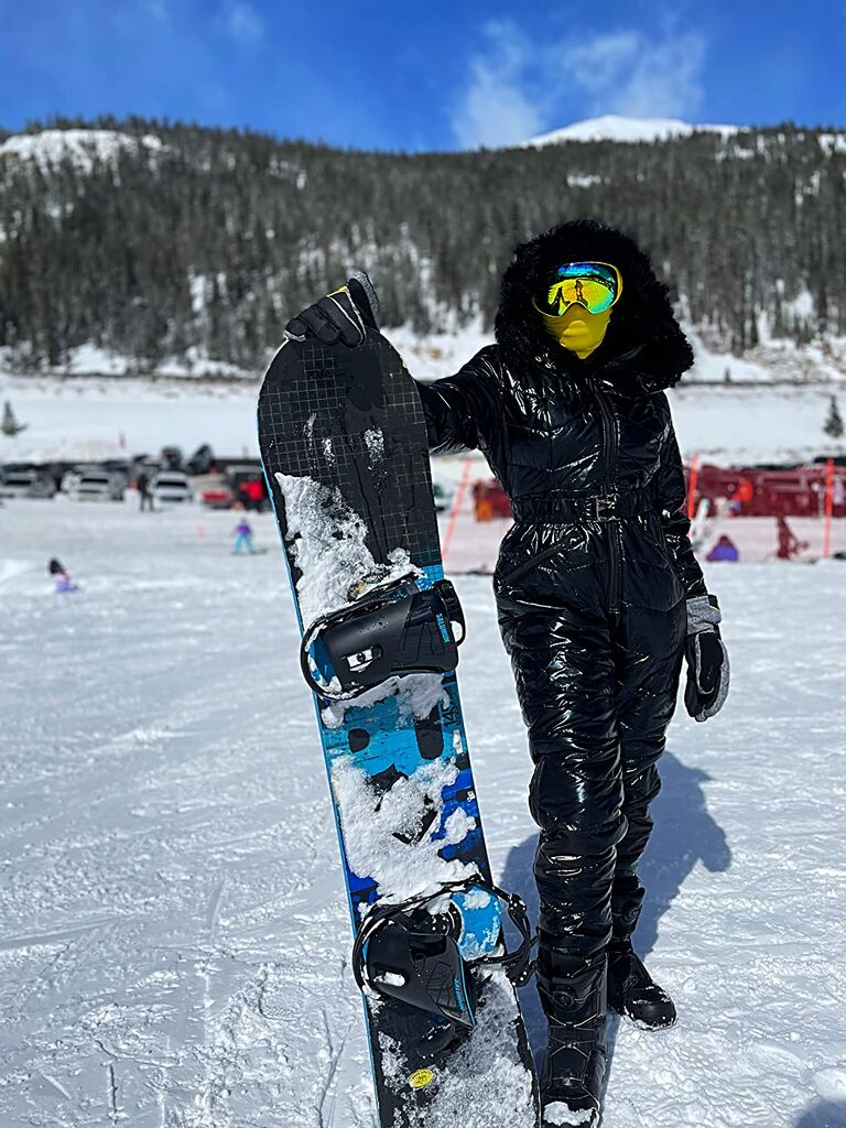 SUN CUBE Ski Gloves Men Women, Waterproof Thermal Winter Snow Gloves, Windproof 3M Thinsulate Snowboarding Snowmobile Skiing, Insulated Warmers Zipper Pocket Cold Weather Outdoor Snowboard Customer Review SUN CUBE Ski Gloves Men Women, Waterproof Thermal Winter Snow Gloves, Windproof 3M Thinsulate Snowboarding Snowmobile Skiing, Insulated Warmers Zipper Pocket Cold Weather Outdoor Snowboard - Customer Photo 1