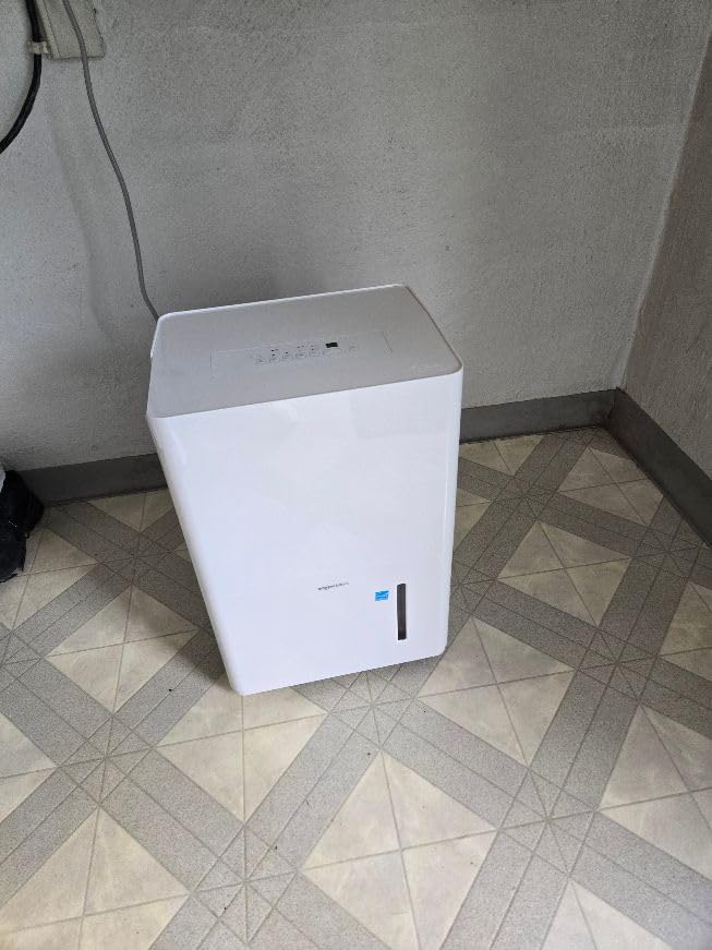 Amazon Basics Large Dehumidifier for Rooms, Energy Star Certified, Effectively Reduces Humidity, Timer, Auto-Defrost, Overflow Protection, up to 2500 SFT, 35 Pint, White - Customer Photo 1