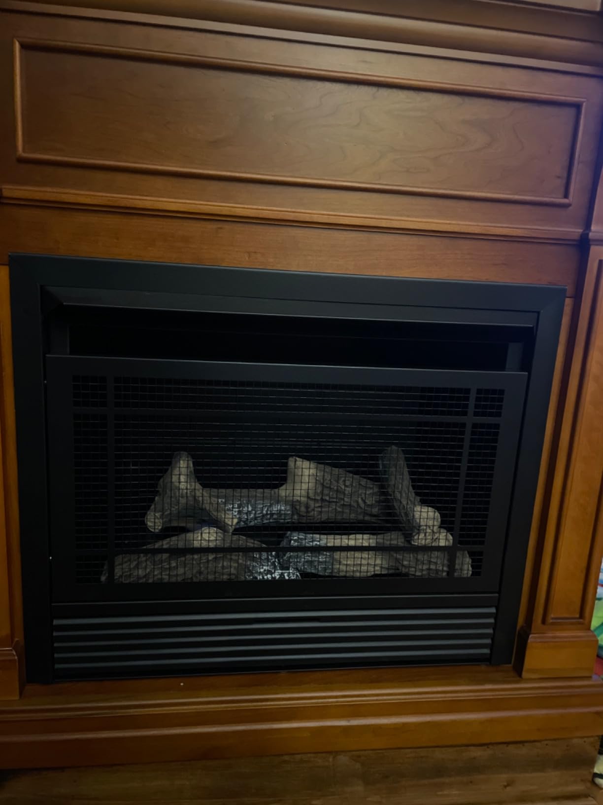 Duluth Forge Dual Fuel Ventless Gas Fireplace System with Mantle, Remote Control, 5 Fire Logs, Use with Natural Gas or Liquid Propane, 26000 BTU, Heats up to 1350 Sq. Ft., Antique White Customer Review Duluth Forge Dual Fuel Ventless Gas Fireplace System with Mantle, Remote Control, 5 Fire Logs, Use with Natural Gas or Liquid Propane, 26000 BTU, Heats up to 1350 Sq. Ft., Antique White - Customer Photo 2