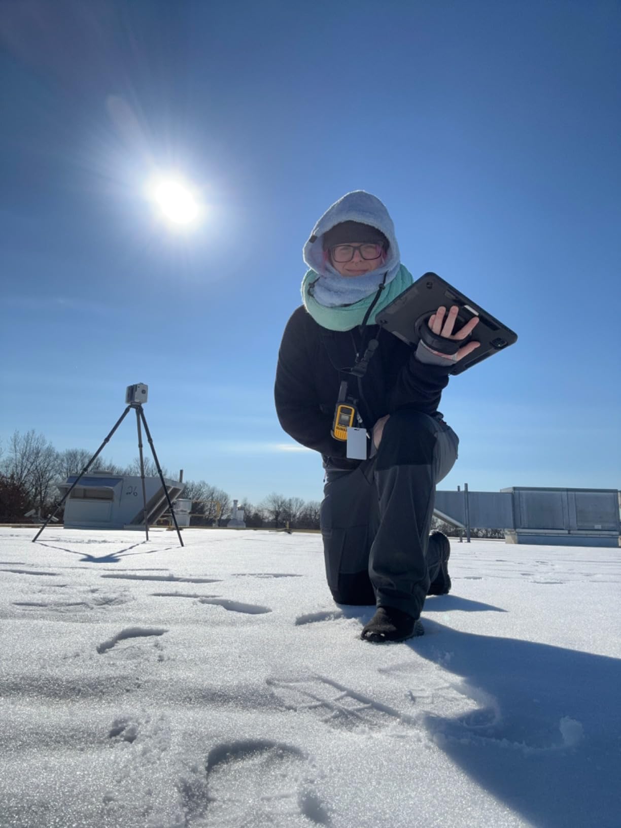 MAGCOMSEN Men's Winter Pants Fleece Lined Ski Snow Pants Water Resistant 4 Zip Pockets Outdoor Pants Customer Review MAGCOMSEN Men's Winter Pants Fleece Lined Ski Snow Pants Water Resistant 4 Zip Pockets Outdoor Pants - Customer Photo 2