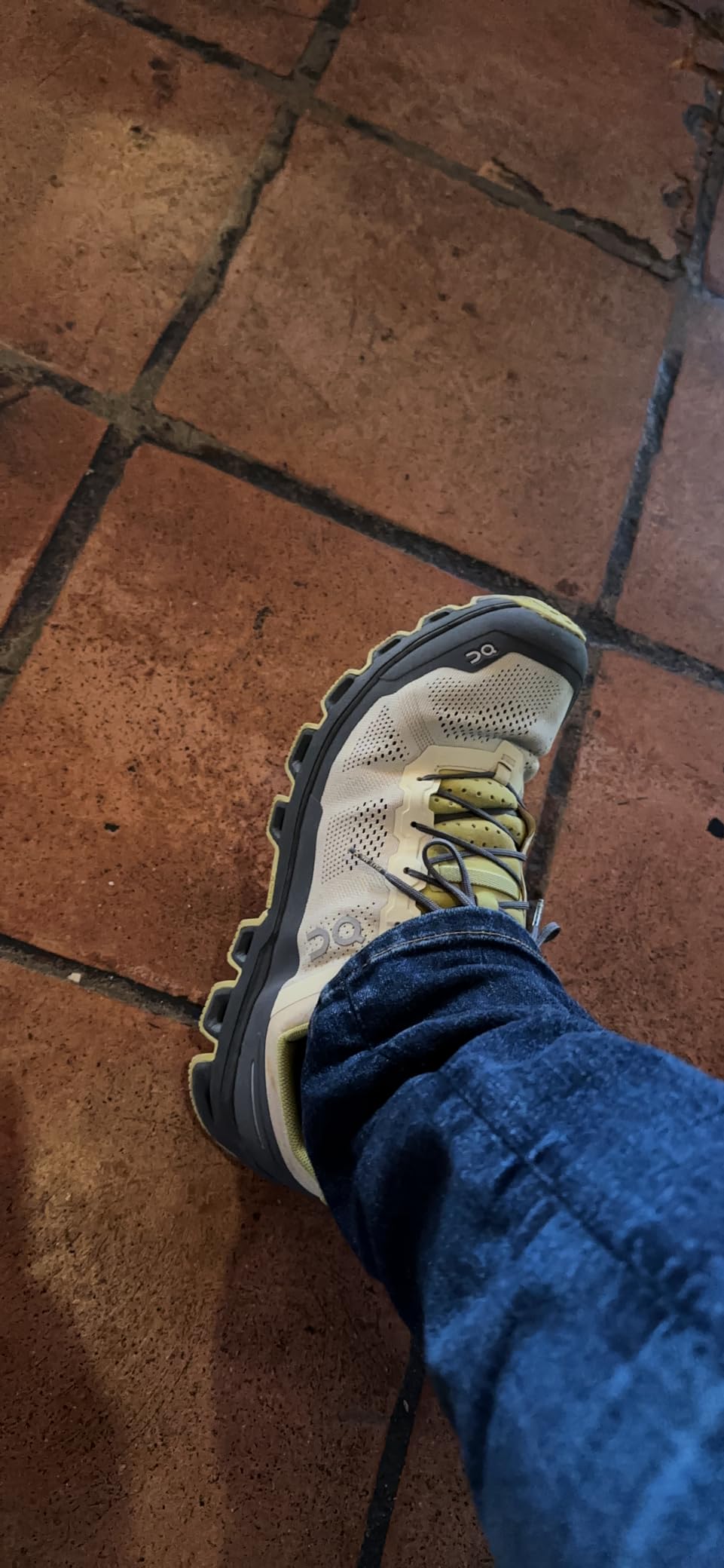 ON Running - Cloudventure - Men - Evergreen White- 10 US - Customer Photo 1