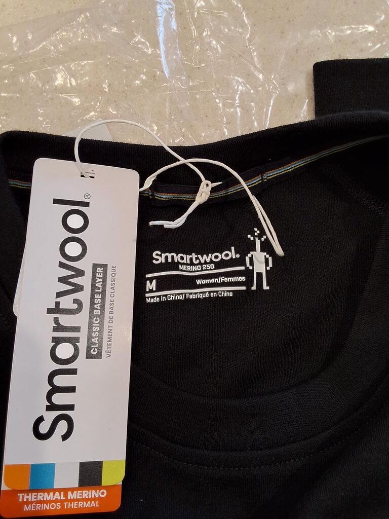 Smartwool Women's Classic Thermal Merino Base Layer Crew Customer Review Smartwool Women's Classic Thermal Merino Base Layer Crew - Customer Photo 1