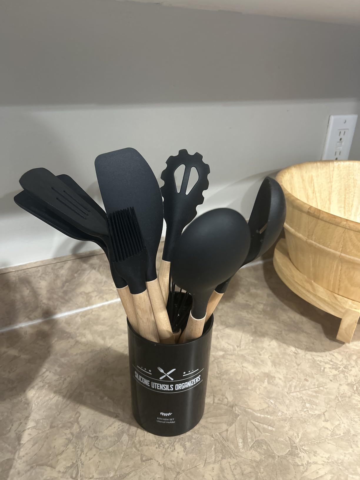 Umite Chef Kitchen Cooking Utensils Set, 33 pcs Non-Stick Silicone Cooking Kitchen Utensils Spatula Set with Holder, Wooden Handle Silicone Kitchen Gadgets Utensil Set (Khaki) - Customer Photo 5