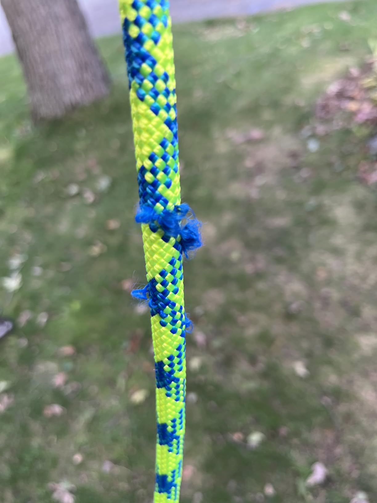 NewDoar 10.5mm(2/5in) Dynamic Rope,24KN(5231 lb) Robust Nylon Kernmantle,3 Sizes Multipurpose Rope for Outdoor Mountaineering Rock Climbing Rescue - Customer Photo 1