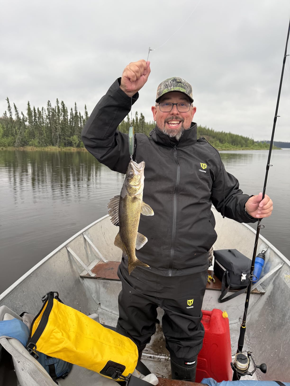 TIDEWE Rain Suit, Waterproof Breathable Lightweight 2 Pieces Rainwear - Customer Photo 2