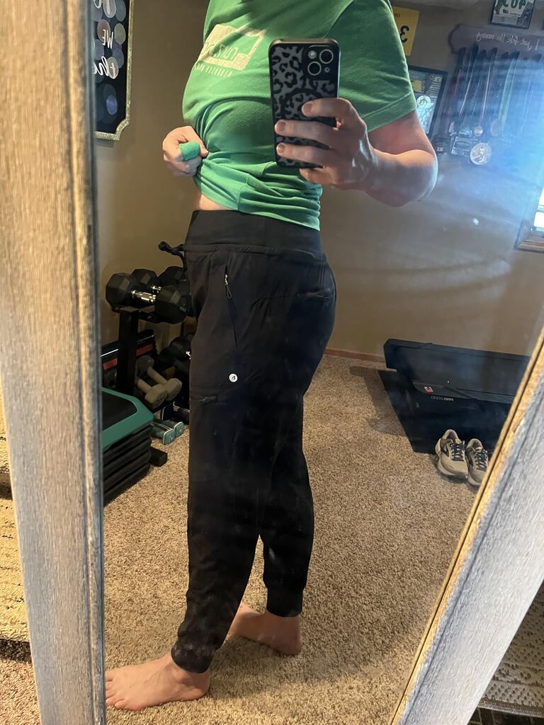 baleaf Women's Joggers Lightweight Hiking Pants High Waist 5 Zipper Pockets Quick Dry Travel Athletic UPF50+ Customer Review baleaf Women's Joggers Lightweight Hiking Pants High Waist 5 Zipper Pockets Quick Dry Travel Athletic UPF50+ - Customer Photo 4
