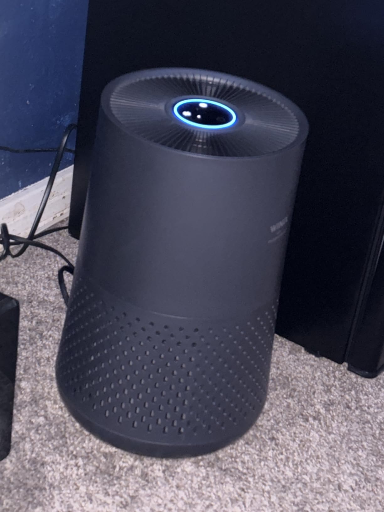 WINIX A231 Air Purifier for Bedroom Up to 1110 Ft² in 1 Hr With Air Quality Monitor, True HEPA, Carbon Filter and Auto Mode, Captures Pet Allergies, Smoke, Dust - Customer Photo 1