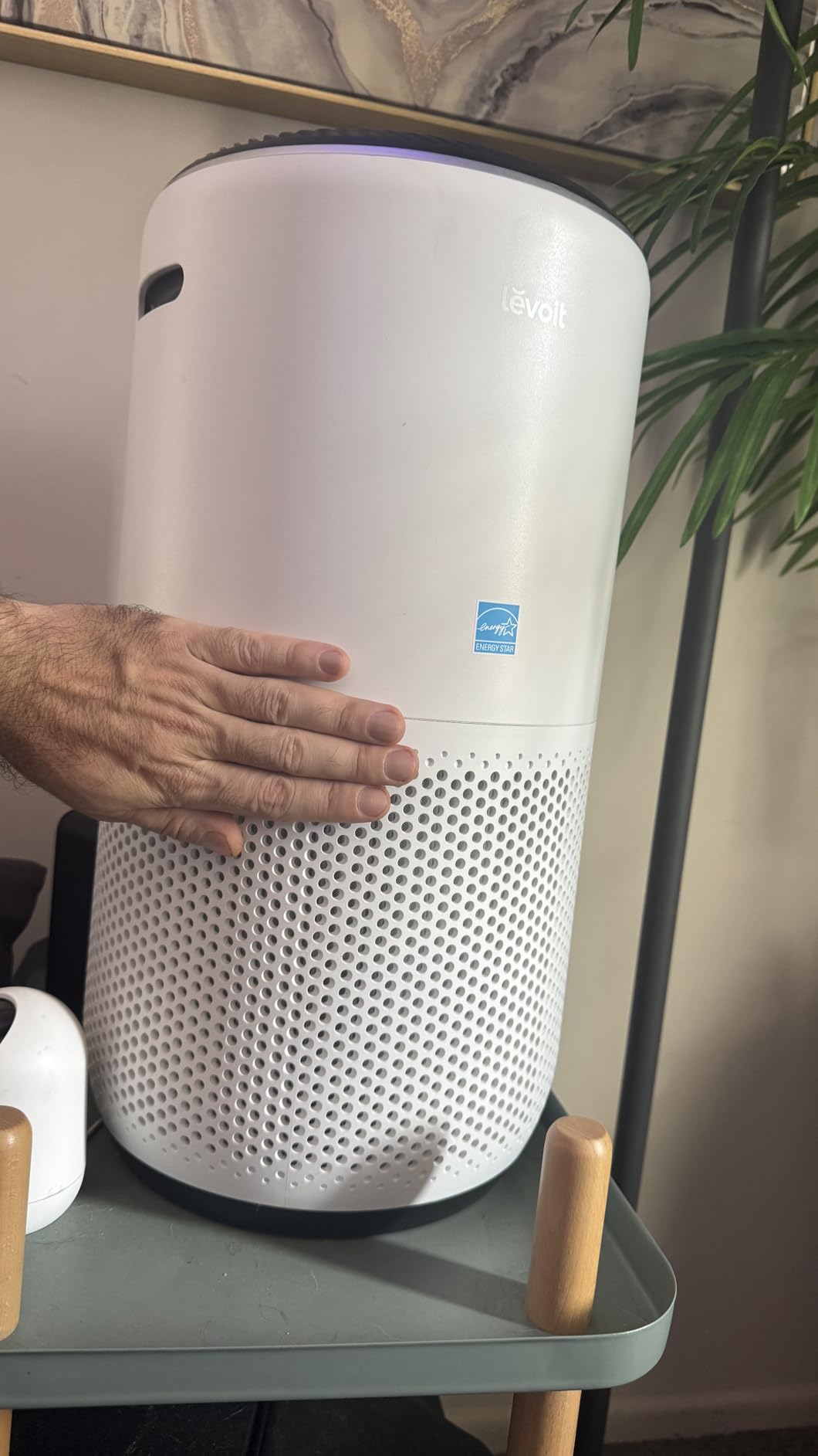 LEVOIT Air Purifiers for Home Large Room Up to 1733 Ft² With HEPA Sleep Mode, AHAM VERIFIDE, Auto Mode, Air Quality Monitor, Smart WiFi, 3-in-1 Filter For Pet Allergy, Smoke, Dust, Core 400S-P, White - Customer Photo 2