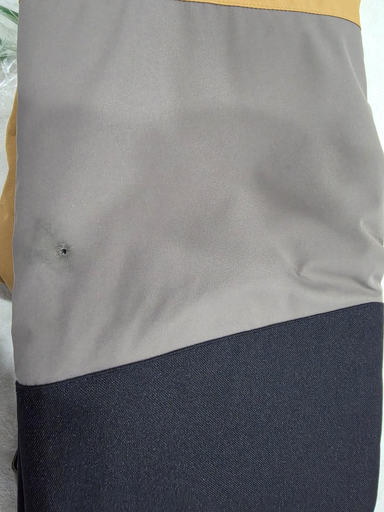 Amazon Essentials Men's Waterproof Insulated Snow Ski Pant Customer Review Amazon Essentials Men's Waterproof Insulated Snow Ski Pant - Customer Photo 2