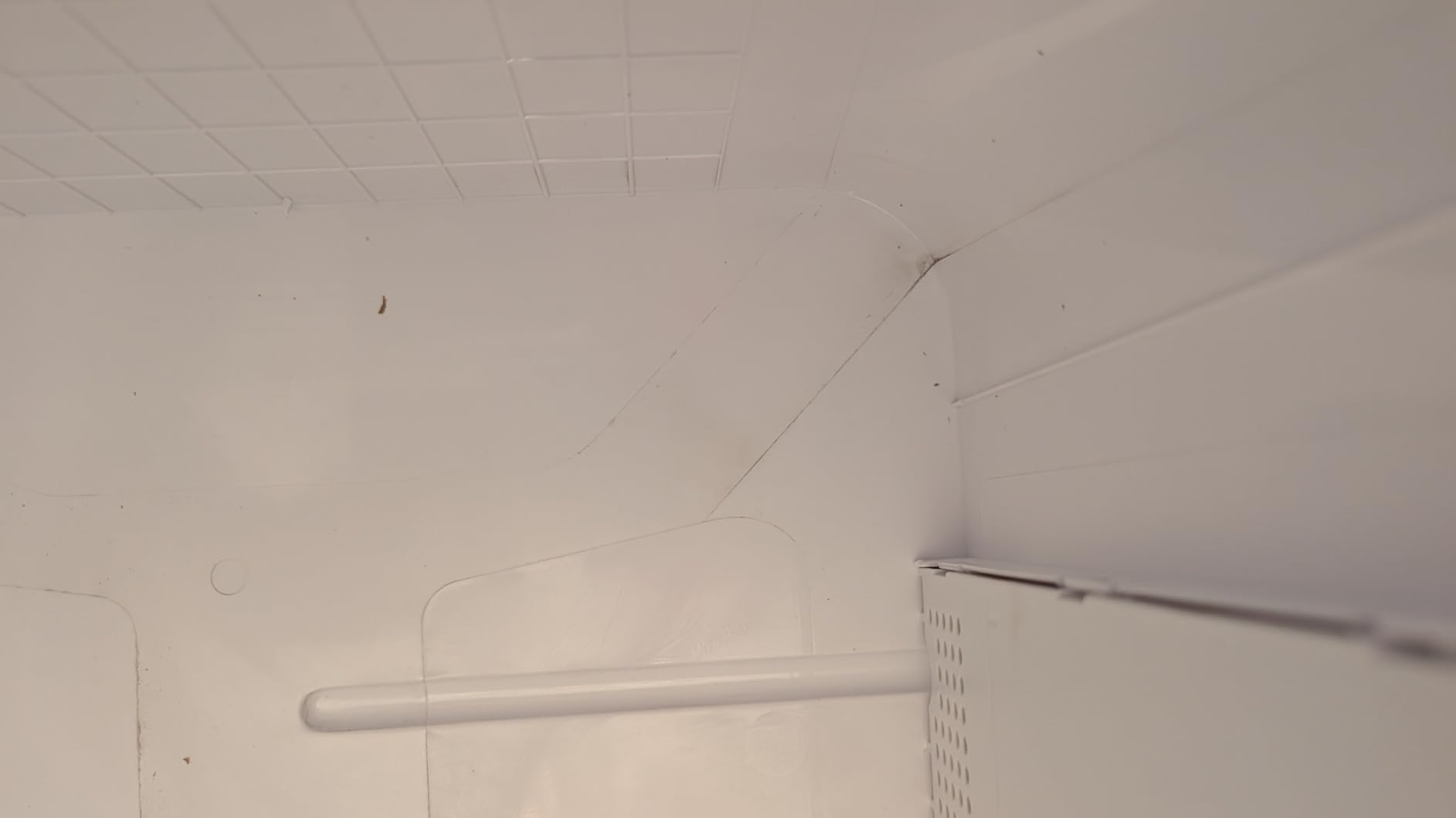 Midea Cube 50 Pint Dehumidifier for Basement and Rooms at Home for up to 4,500 Sq. Ft., Smart Control, Compatible with Alexa (White), Drain Hose Included, ENERGY STAR Most Efficient 2023 - Customer Photo 3