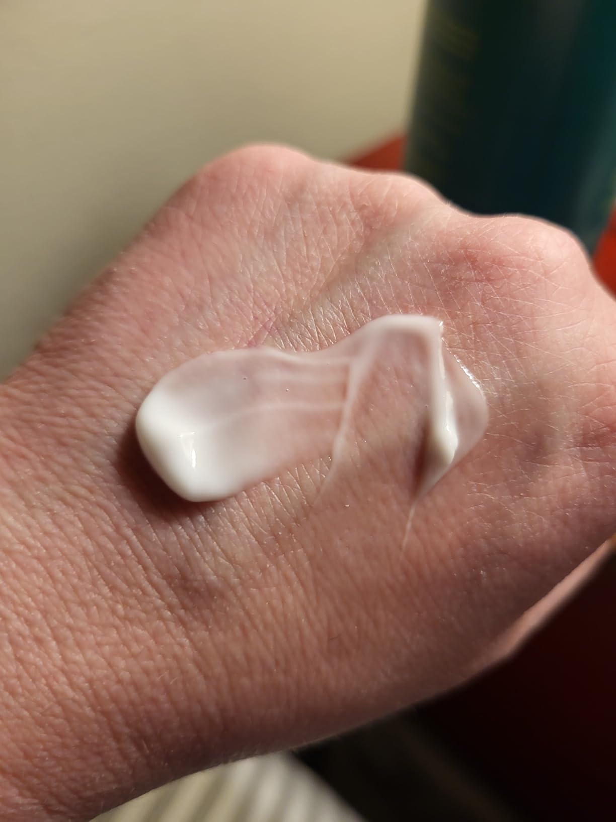 ATTITUDE Body Lotion, EWG Verified Moisturizer, Vegan Skin Care Products, Non-Greasy, Hydrating for Dry Skin, Cruelty Free, Extra Gentle, Unscented, 16 Fl Oz Customer Review ATTITUDE Body Lotion, EWG Verified Moisturizer, Vegan Skin Care Products, Non-Greasy, Hydrating for Dry Skin, Cruelty Free, Extra Gentle, Unscented, 16 Fl Oz - Customer Photo 2